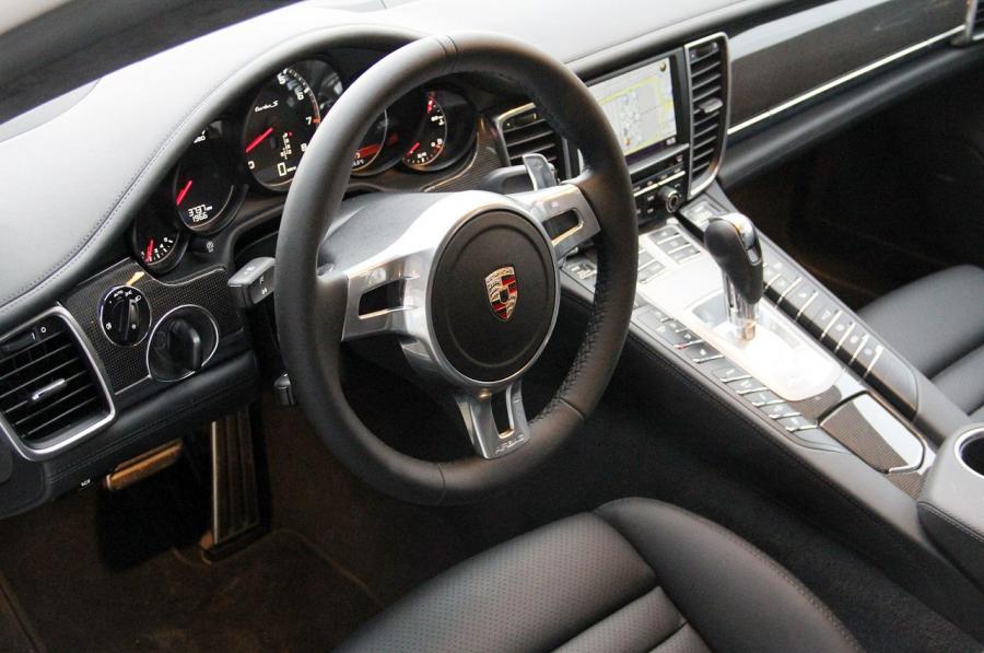  Porsche Panamera Turbo S 2012 года  (фото 69 из 91)